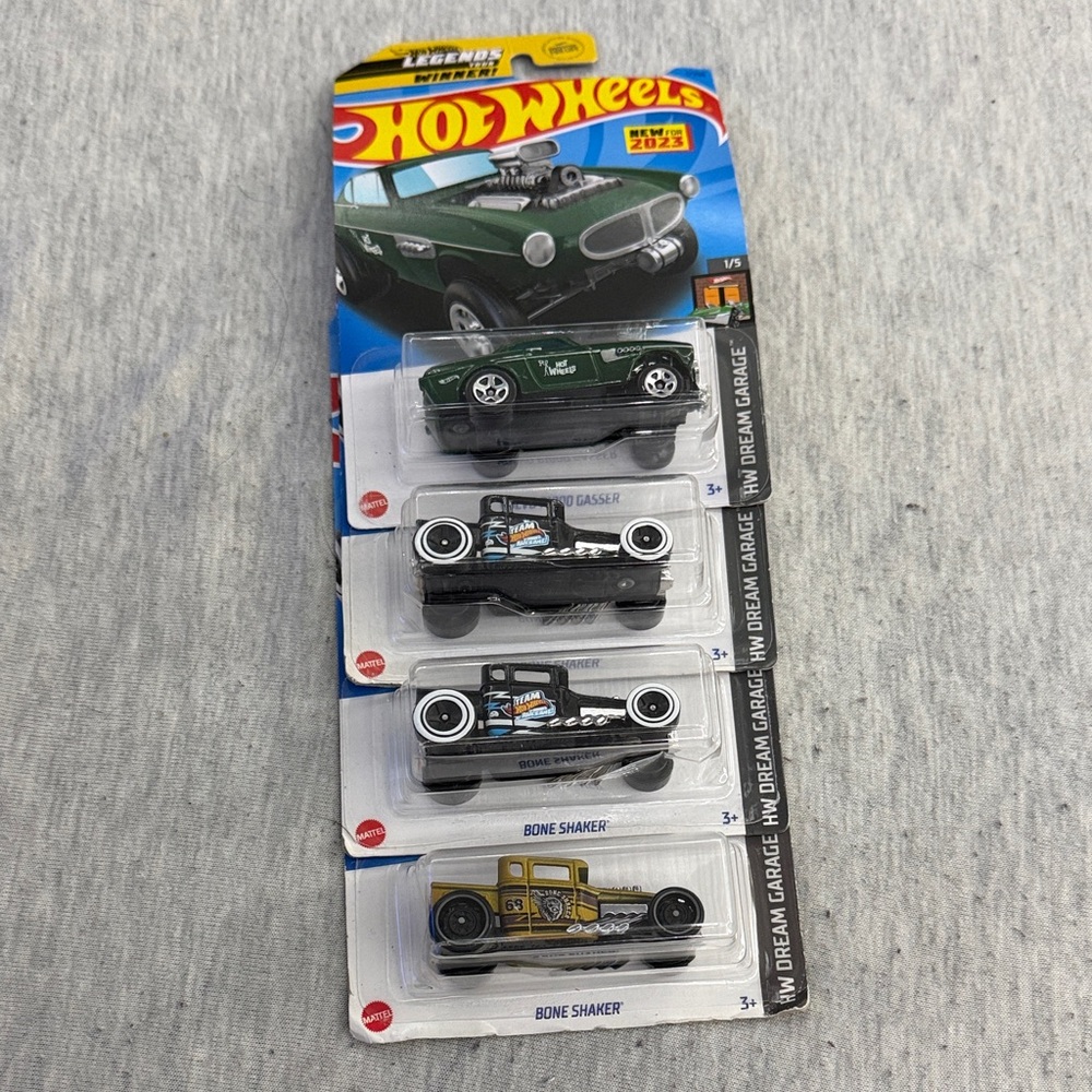 Hot Wheels 4-Pack Die-Cast Cars – Green, Black & Yellow